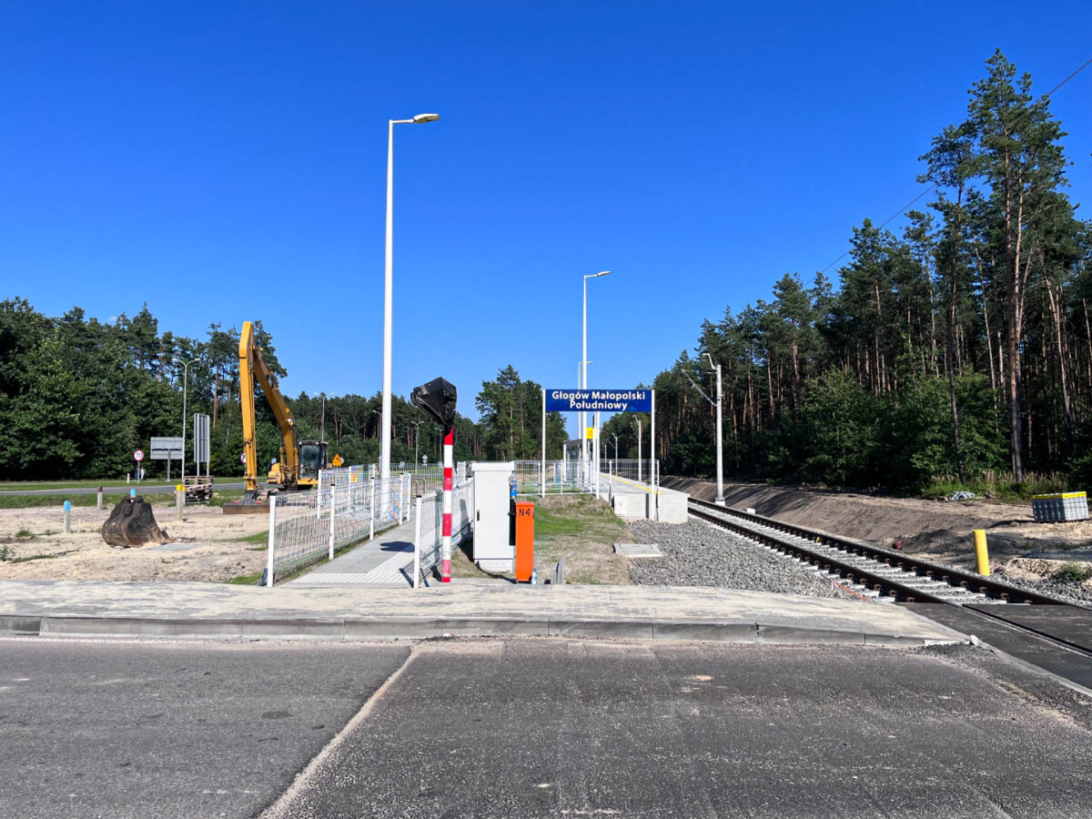 Budowa linii kolejowej z Rzeszowa na lotnisko w Jasionce [sierpień 2023]